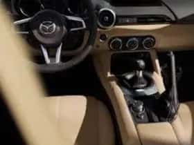 Mazda MX-5 (2025) thumbnail 3