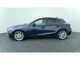 Mazda 3 (2018) thumbnail 2