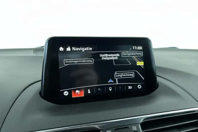 Mazda 3 (2018) thumbnail 19
