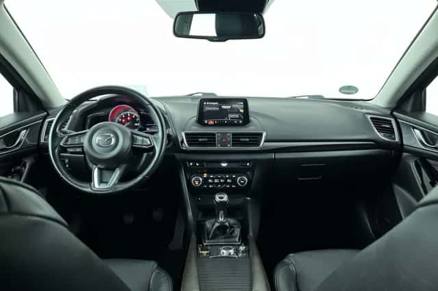 Mazda 3 (2018) thumbnail 25