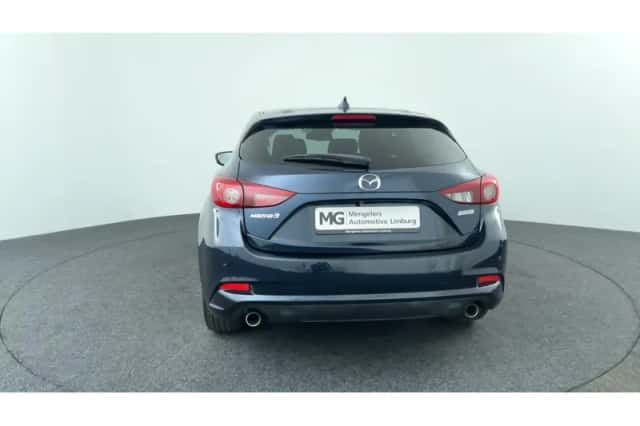 Mazda 3 (2018) thumbnail 4