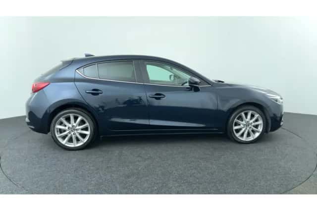 Mazda 3 (2018) thumbnail 6