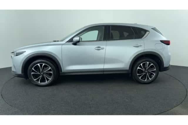 Mazda CX-5 (2022) thumbnail 2
