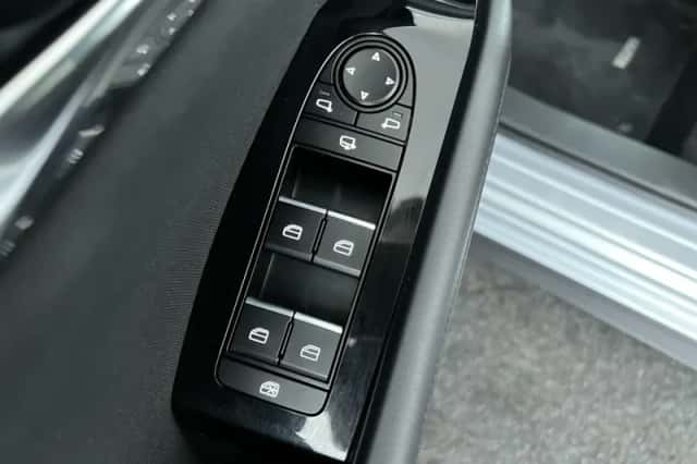 Mazda 3 (2022) thumbnail 12