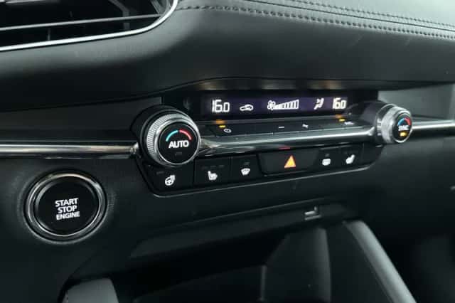 Mazda 3 (2022) thumbnail 21