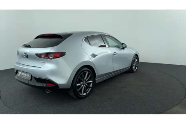 Mazda 3 (2019) thumbnail 5