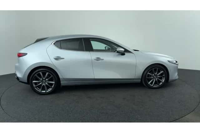 Mazda 3 (2019) thumbnail 6