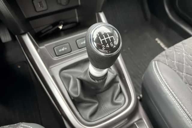 Suzuki Vitara (2025) thumbnail 17