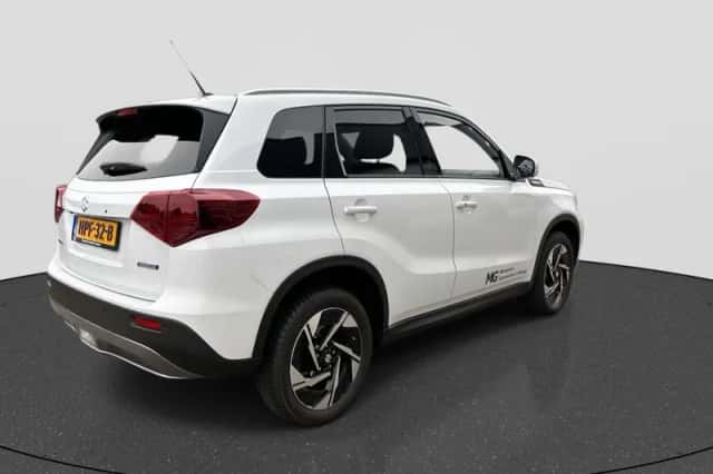 Suzuki Vitara (2025) thumbnail 7