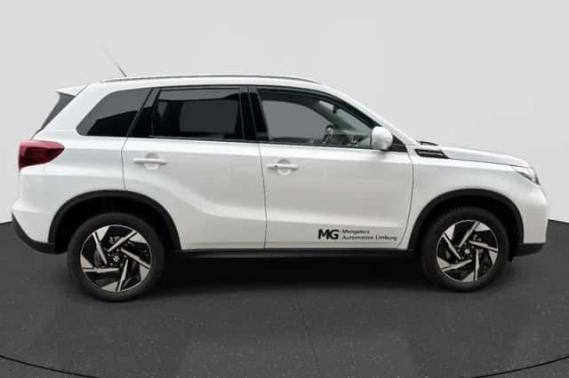 Suzuki Vitara (2025) thumbnail 8