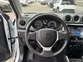 Suzuki Vitara (2025) thumbnail 10
