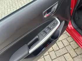 Suzuki Swift (2019) thumbnail 19