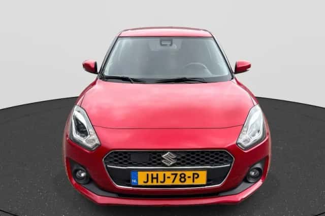 Suzuki Swift (2019) thumbnail 3