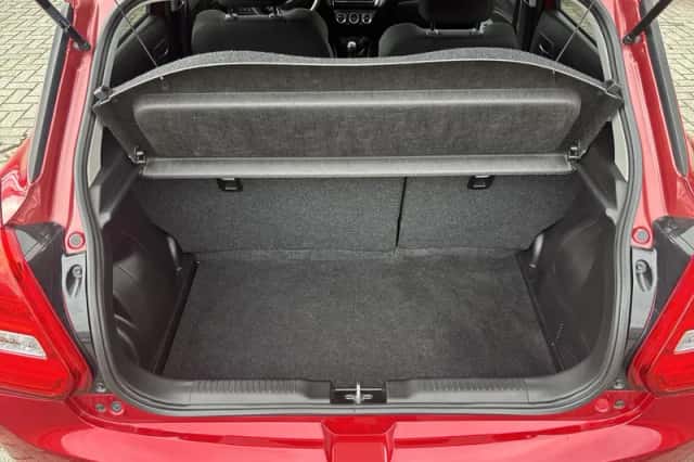 Suzuki Swift (2019) thumbnail 22