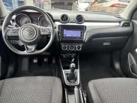 Suzuki Swift (2019) thumbnail 10
