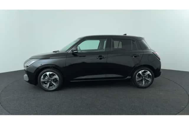 Suzuki Swift (2025) thumbnail 2