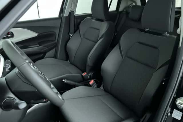 Suzuki Swift (2025) thumbnail 11