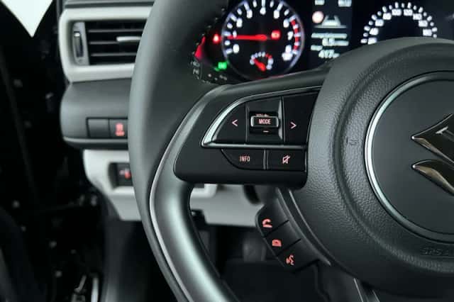 Suzuki Swift (2025) thumbnail 15