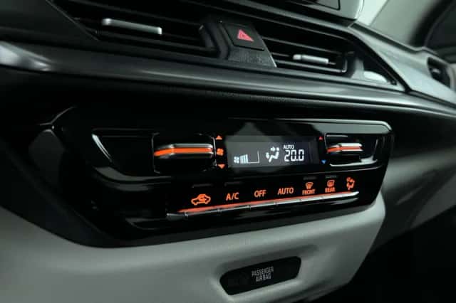 Suzuki Swift (2025) thumbnail 21