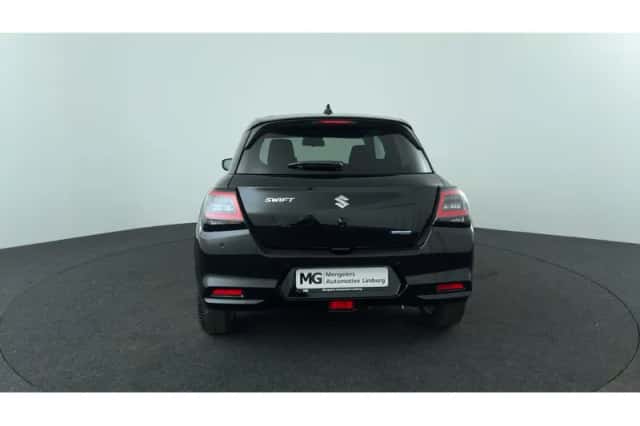 Suzuki Swift (2025) thumbnail 4