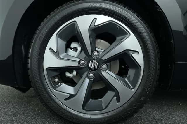 Suzuki Swift (2025) thumbnail 10