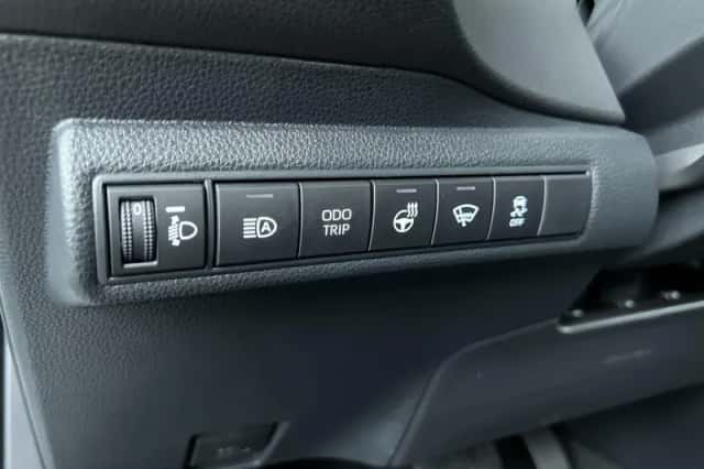 Suzuki Swace (2025) thumbnail 27