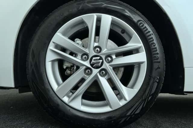 Suzuki Swace (2025) thumbnail 10