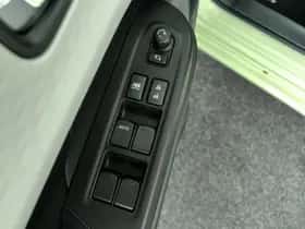 Suzuki Swift (2024) thumbnail 12