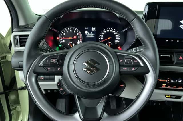Suzuki Swift (2024) thumbnail 14