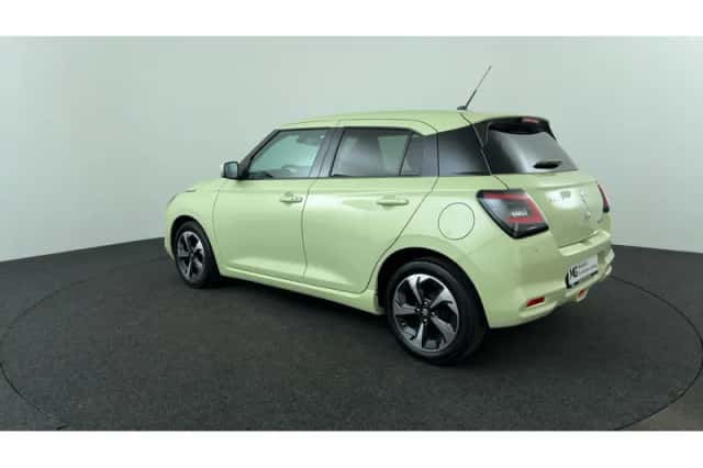 Suzuki Swift (2024) thumbnail 3