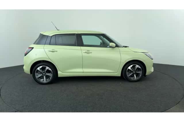 Suzuki Swift (2024) thumbnail 6