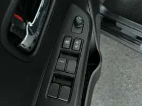 Suzuki Ignis (2025) thumbnail 12
