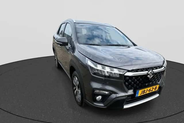 Suzuki S-Cross (2025) thumbnail 3