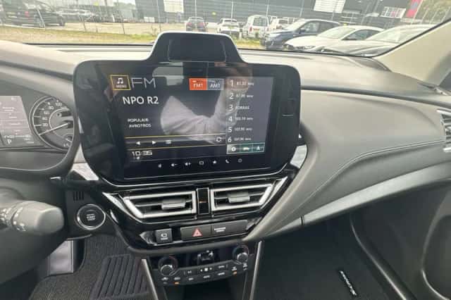 Suzuki S-Cross (2025) thumbnail 24