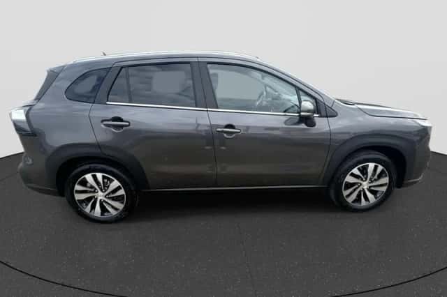Suzuki S-Cross (2025) thumbnail 8