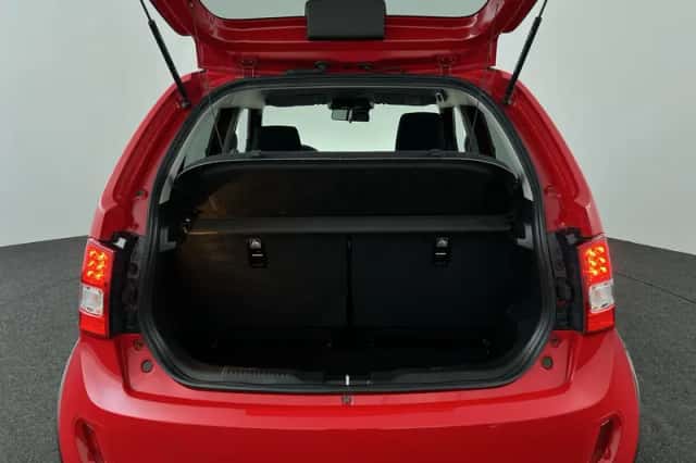 Suzuki Ignis (2022) thumbnail 24