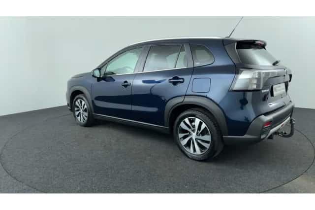 Suzuki S-Cross (2021) thumbnail 3