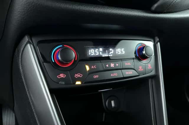 Suzuki S-Cross (2021) thumbnail 22