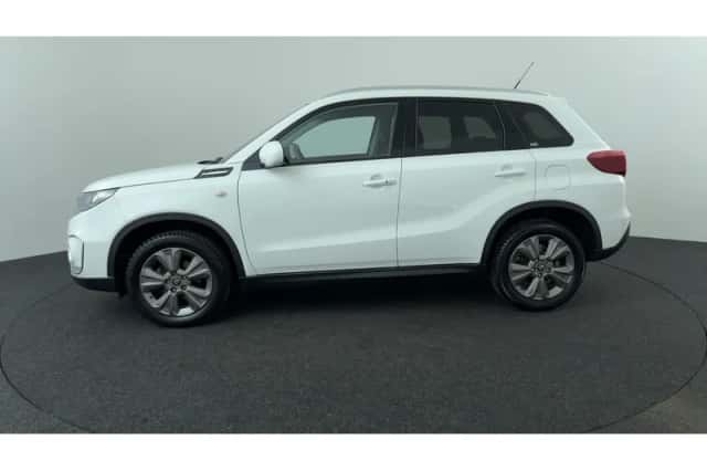 Suzuki Vitara (2021) thumbnail 2