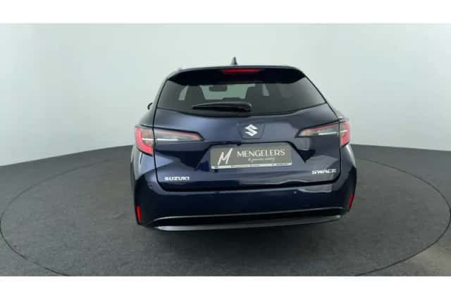 Suzuki Swace (2021) thumbnail 4