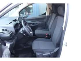 Toyota Proace (2023) thumbnail 2