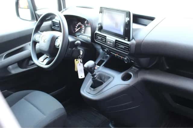 Toyota Proace (2023) thumbnail 6