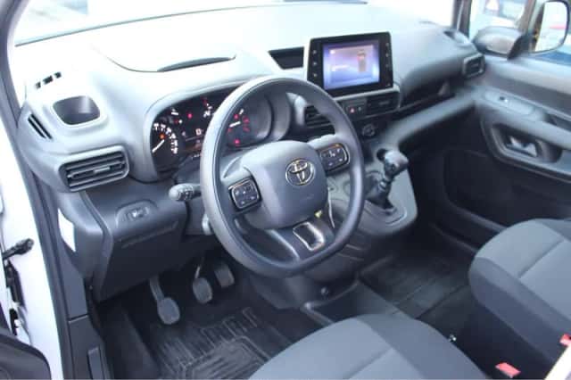 Toyota Proace (2023) thumbnail 7