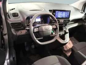 Toyota Proace (2024) thumbnail 13