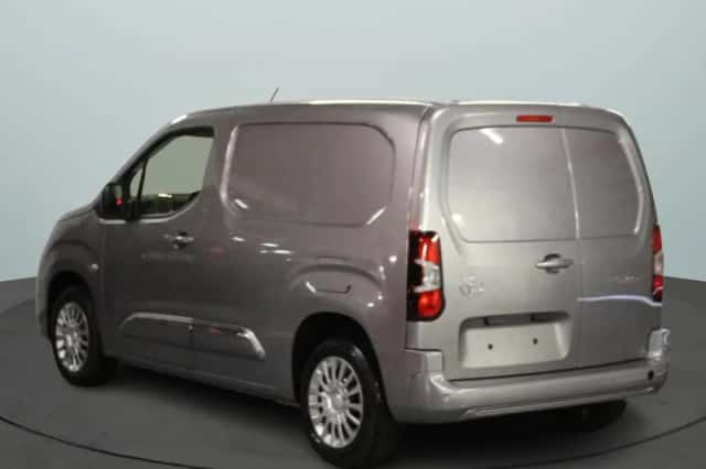 Toyota Proace (2024) thumbnail 4