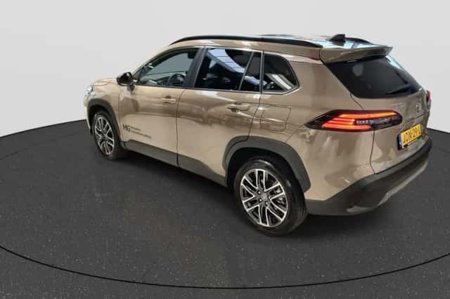 Toyota Corolla (2025) thumbnail 6