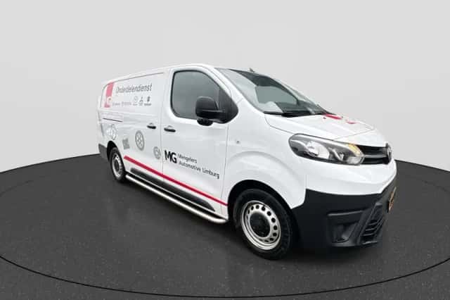 Toyota Proace (2024) thumbnail 2