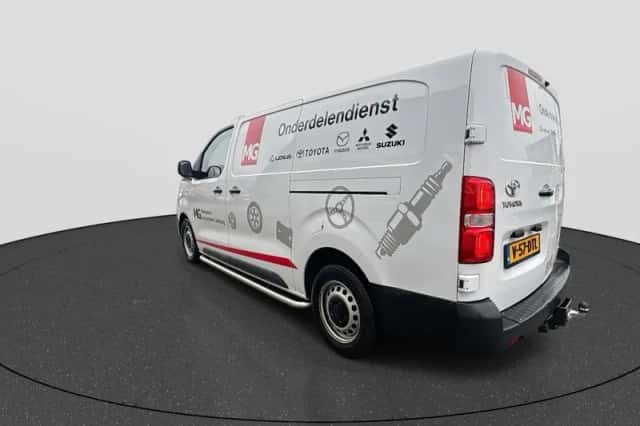 Toyota Proace (2024) thumbnail 5