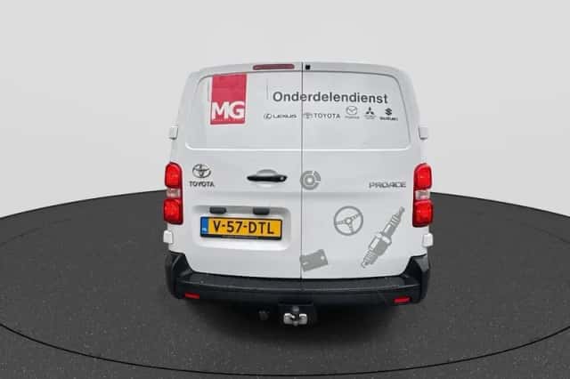 Toyota Proace (2024) thumbnail 6