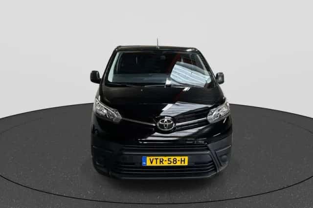 Toyota Proace (2023) thumbnail 3